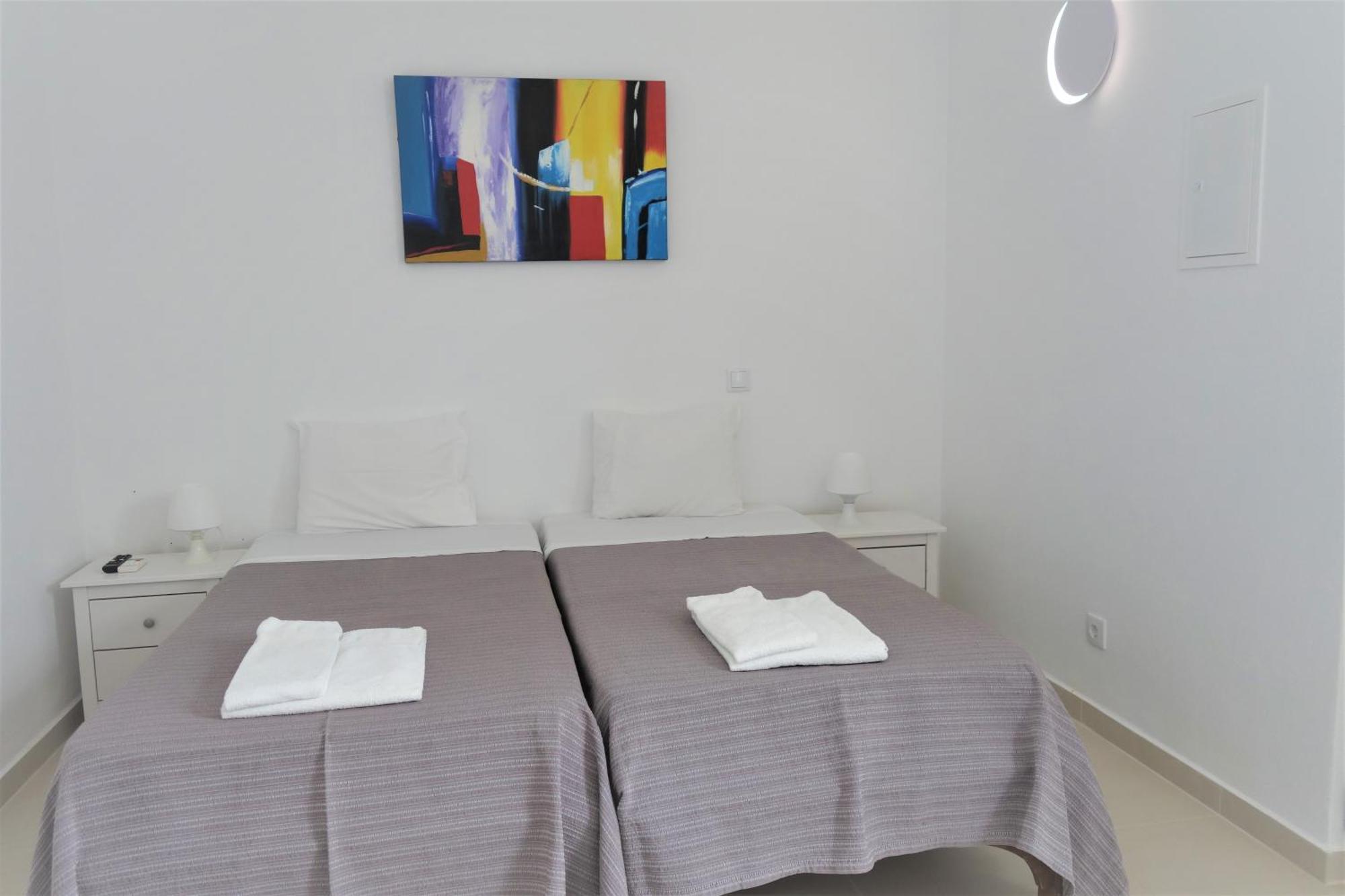 Apartamentos Pinhao Lagos Phòng bức ảnh